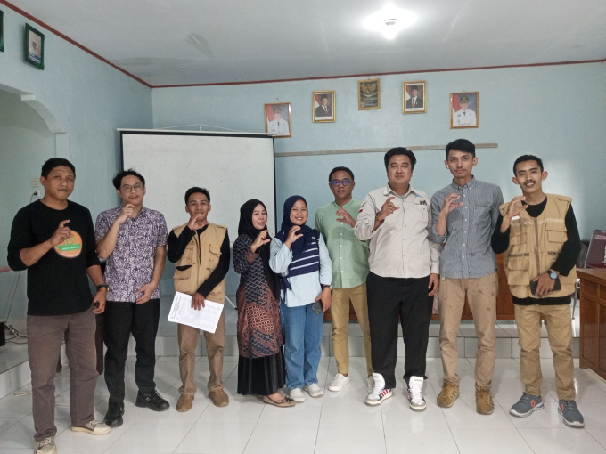 Pelatihan Sosial Media atau Digital Public Relation untuk Menajamen Sosmed Desa oleh KEMENDES